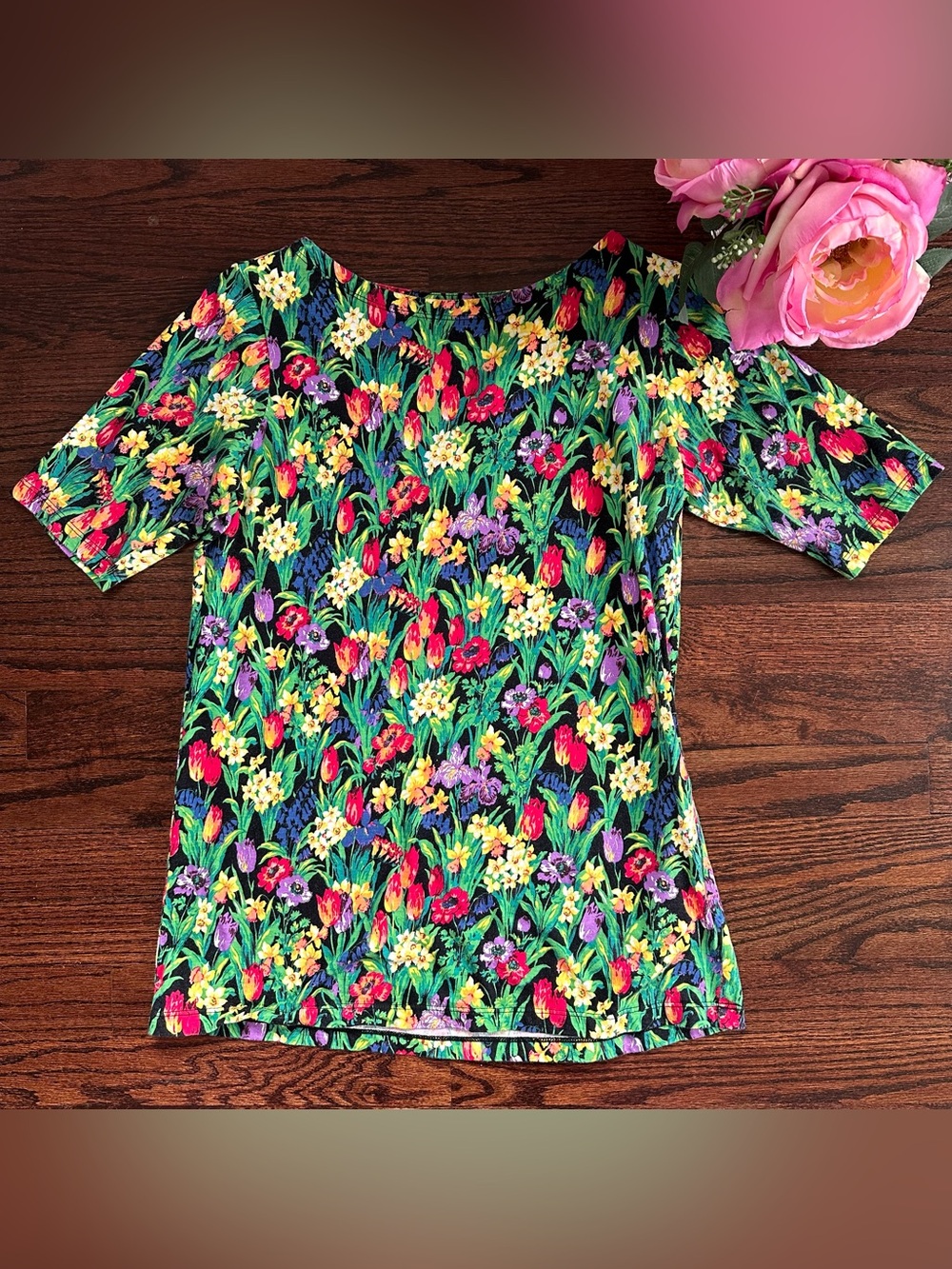 Uniqlo + Studio Sanderson collab floral top, size XS